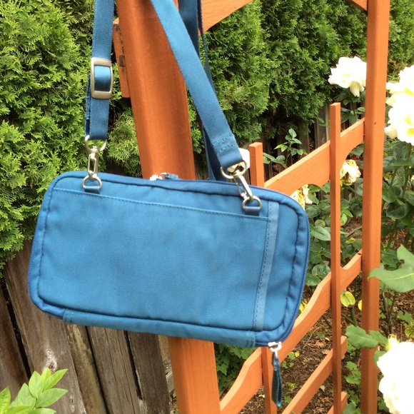 Ellington Bags Ellington Travel Organized Crossbody Bag Blue Poshmark
